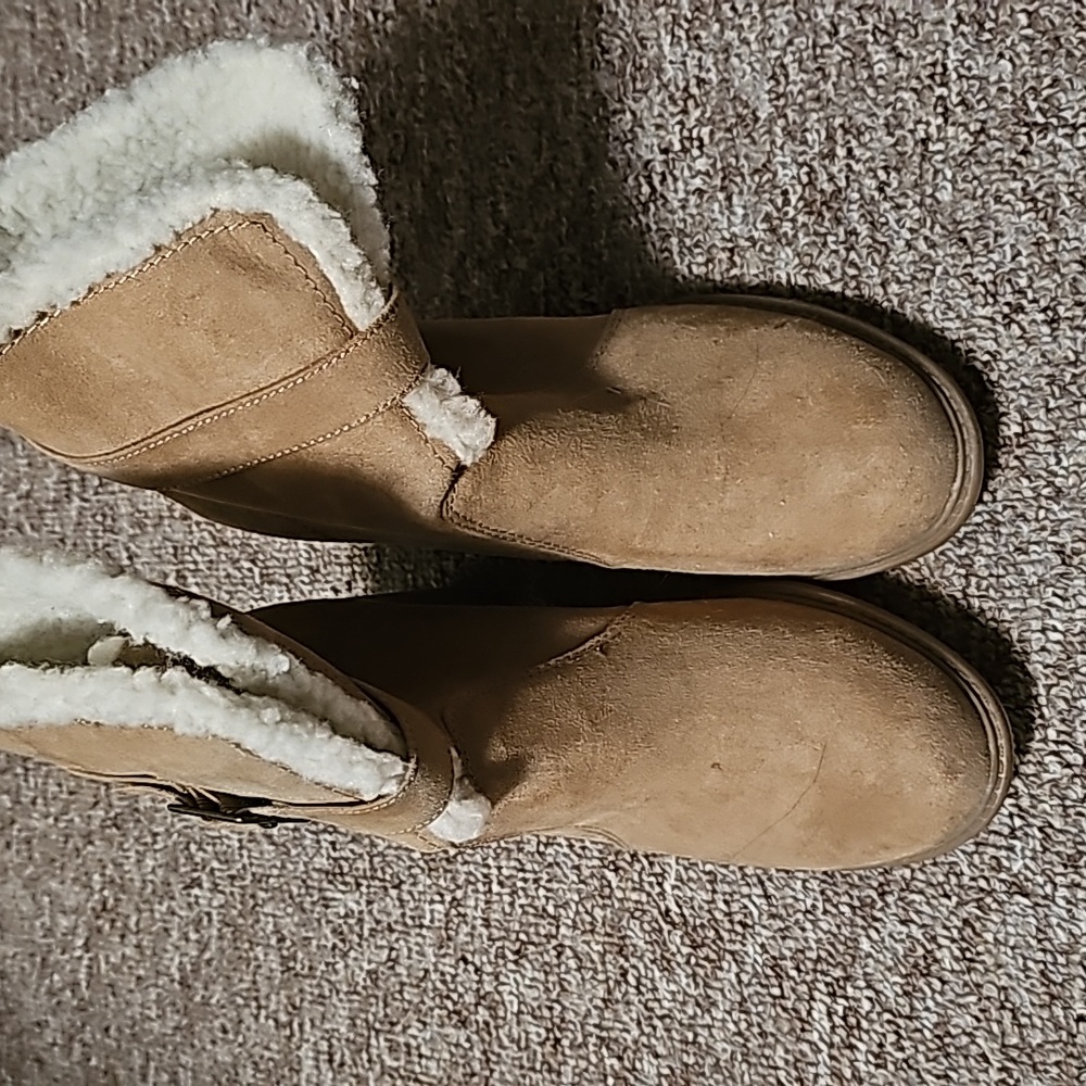 Womens American Eagle heeled boots